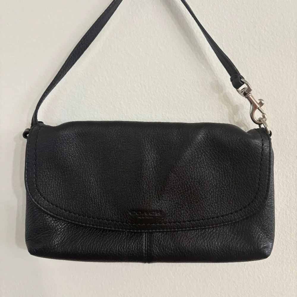 Small Coach Purse - Picture 1 of 3